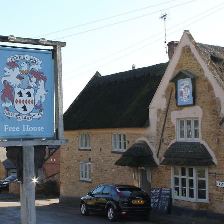 The Bewicke Arms Bed and Breakfast Hallaton Εξωτερικό φωτογραφία